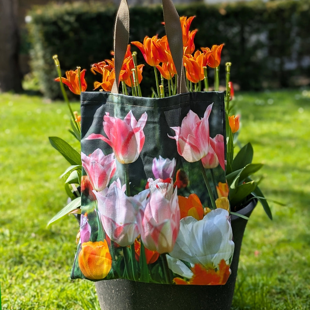 Tulip tote bag