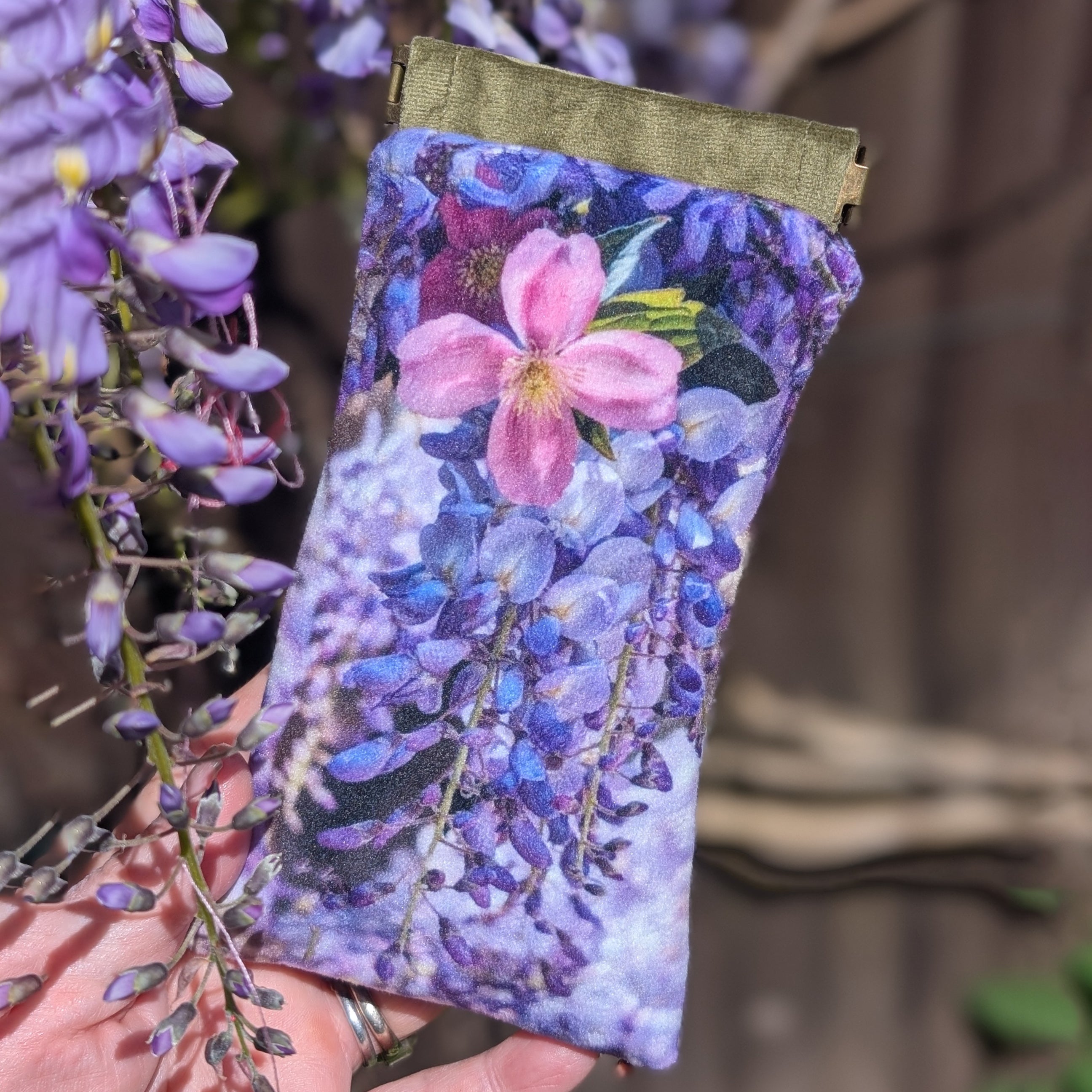 Wisteria Velvet Glasses Case