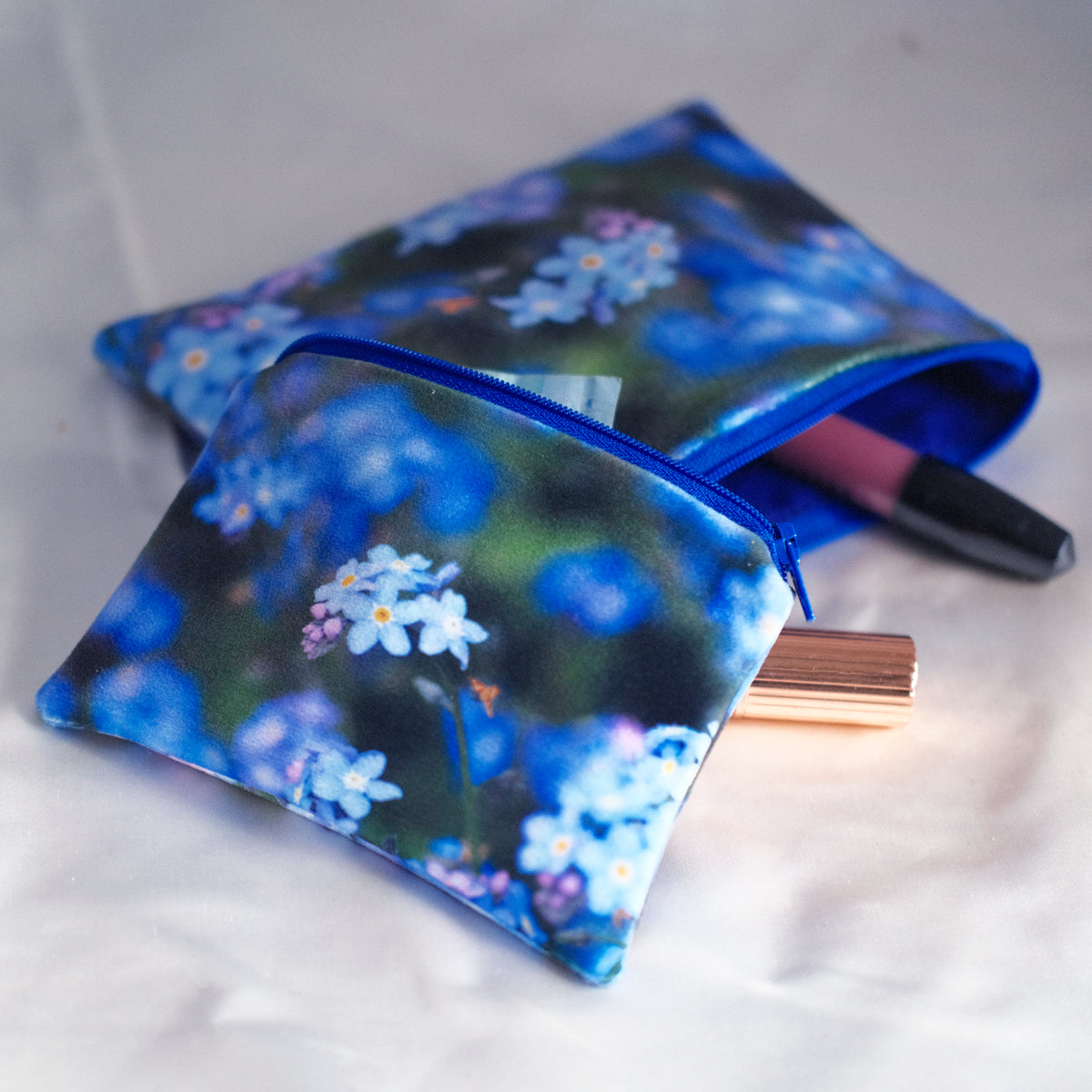 Forget-Me-Not Velvet pouch