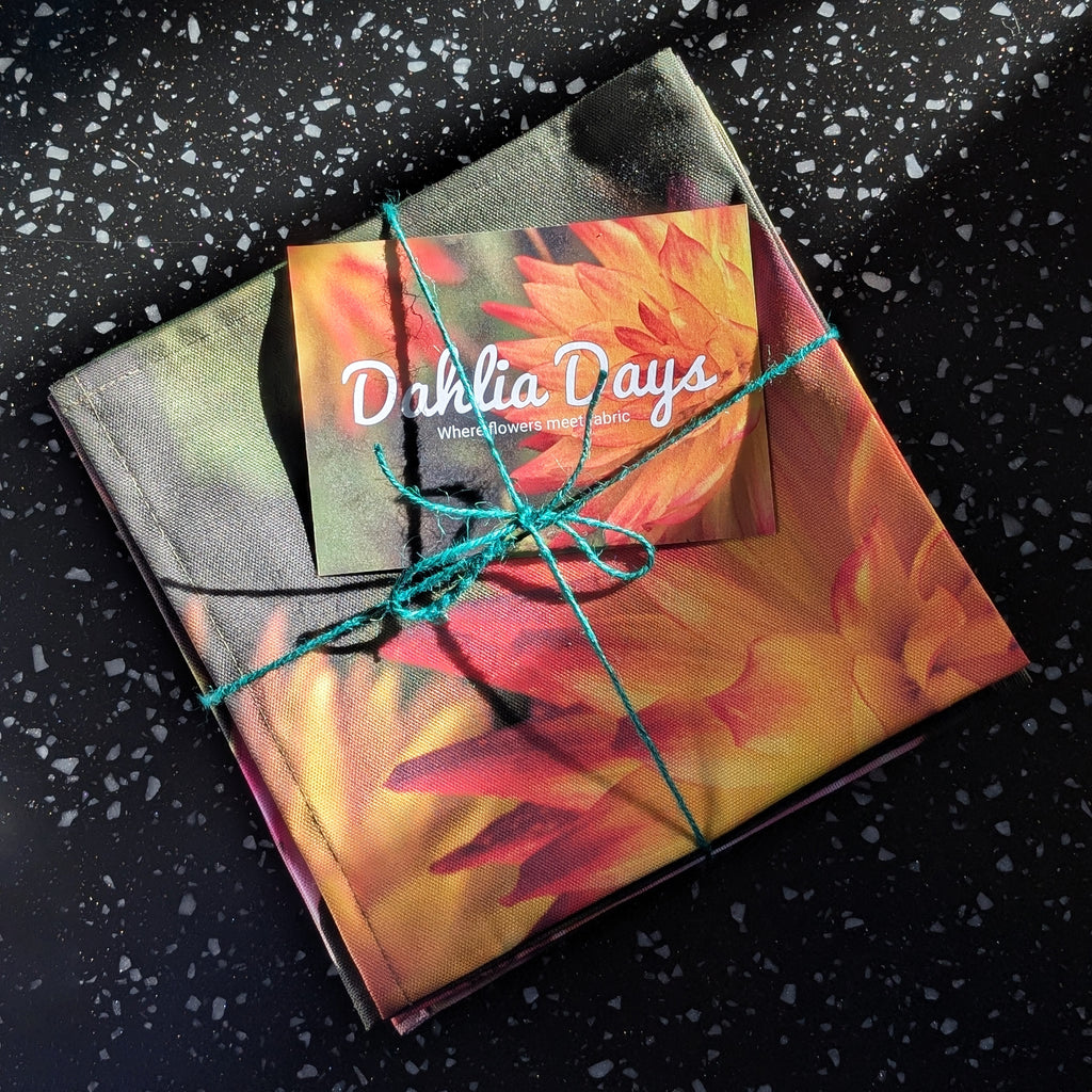 Dahlia napkins - set of six