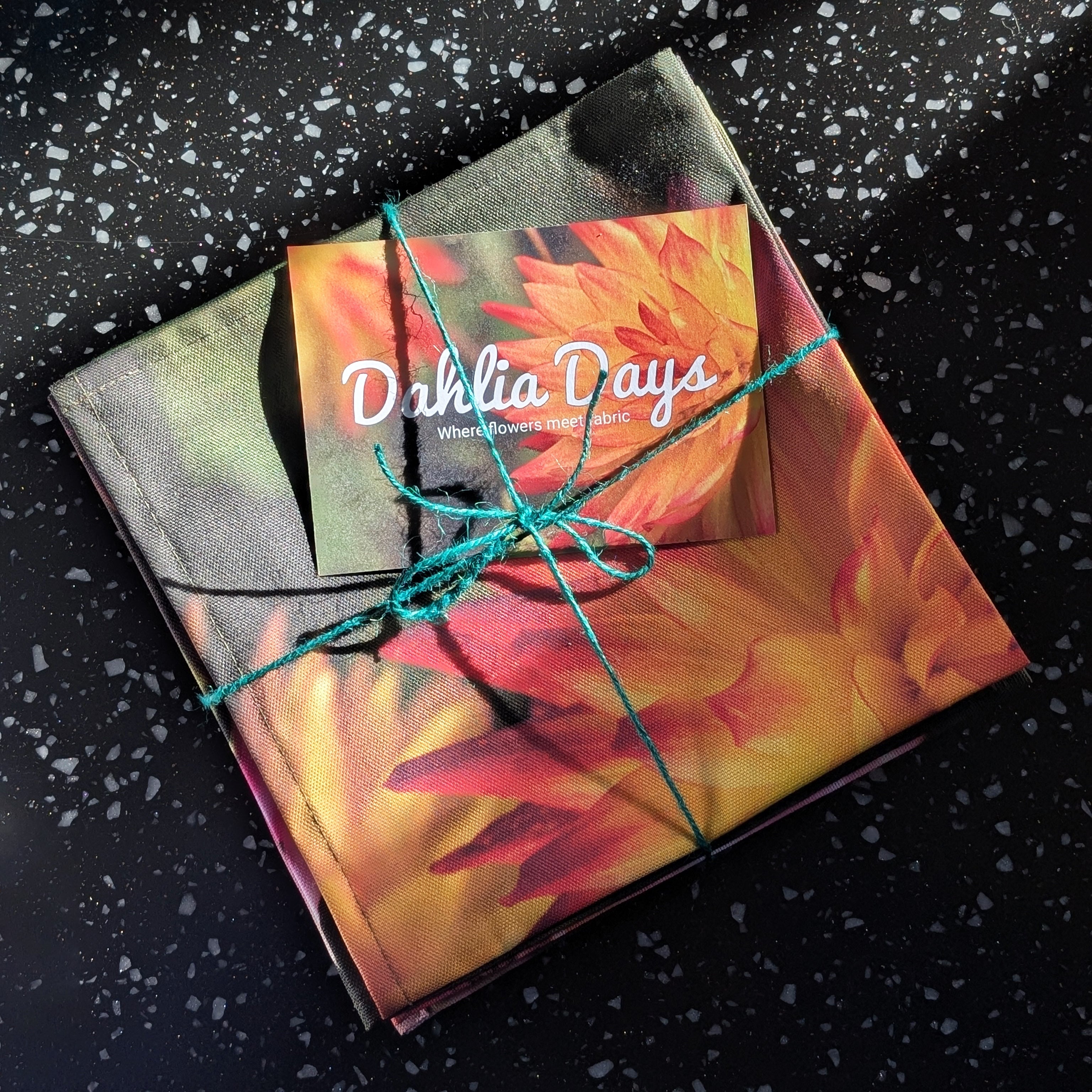 Dahlia napkins - set of six